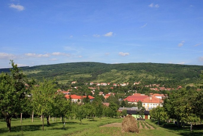 Bílé Karpaty, Zahrady pod Hájem - národní přírodní rezervace