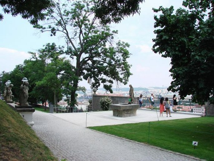 Praha, Zahrada Na Valech