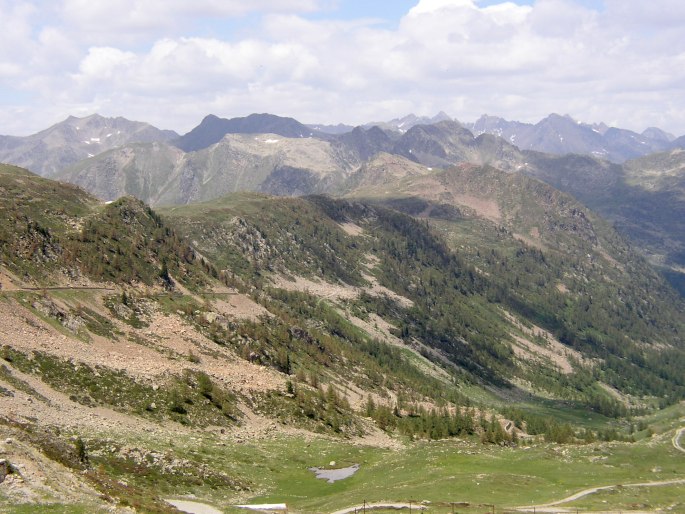 Pohled na Přímořské Alpy z Colle della Lombarda