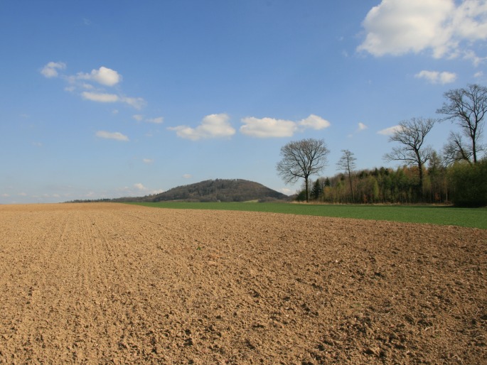 Moravská brána, okolí Libhoště